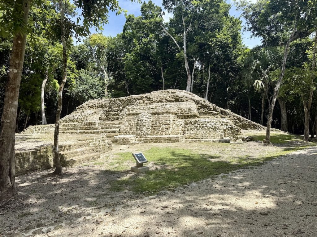 Ichkabal Mayan Ruins with an Expert Guide